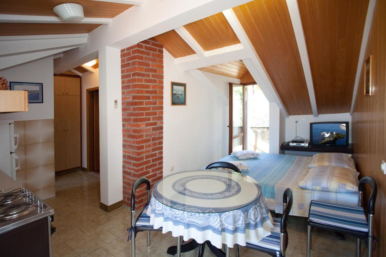 Apartment Damir Postira Zewnętrze zdjęcie
