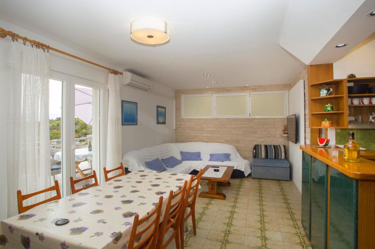 Apartment Damir Postira Zewnętrze zdjęcie