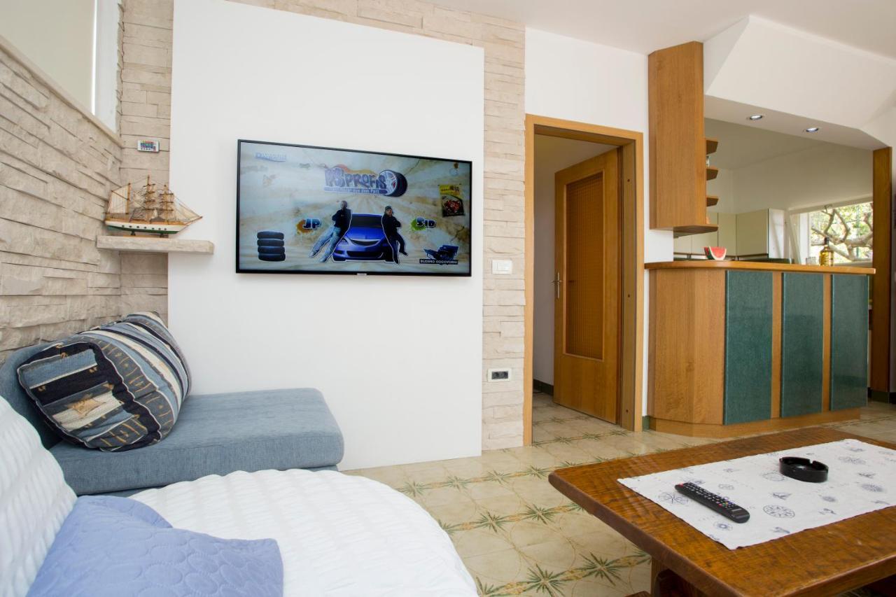 Apartment Damir Postira Zewnętrze zdjęcie